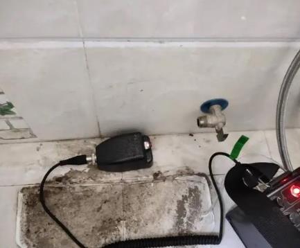 钟楼屋顶漏水维修公司分享下卫生间漏水的危害及解决方法